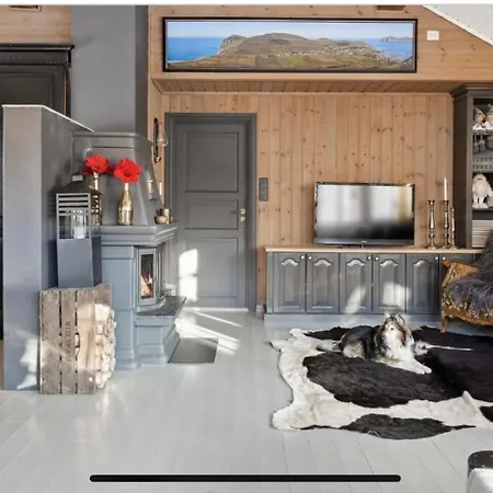 Med 1 Soverom Og Hems Feriehus *